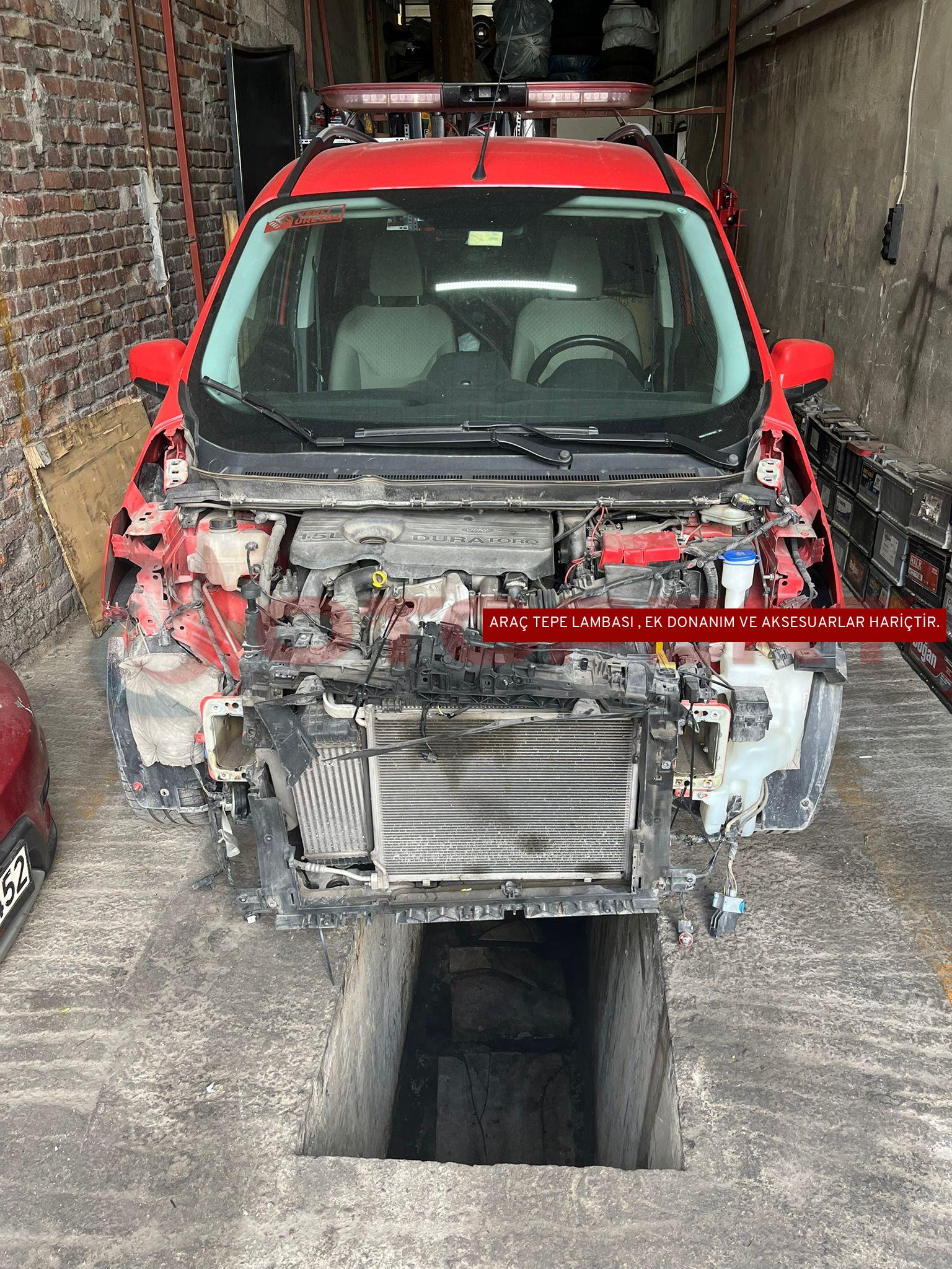 FORD - TOURNEO COURIER 1,5 / 2021